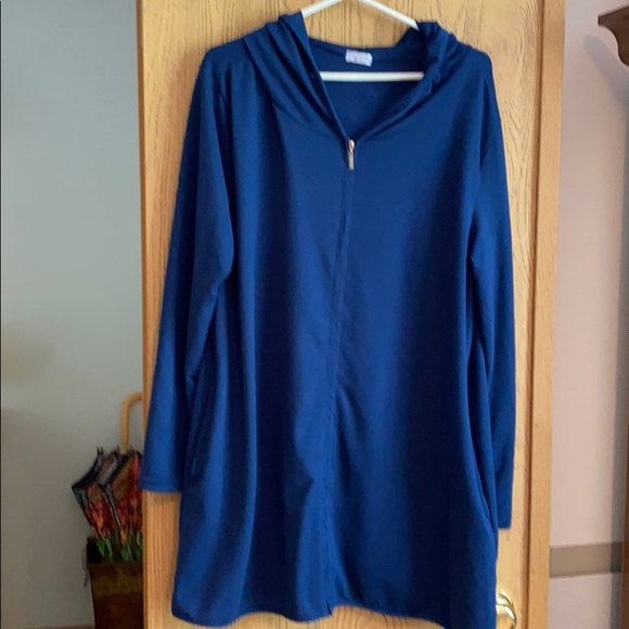 Zip-front hoodie